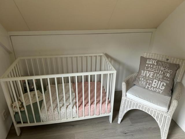 Gezellige Vakantiewoning Aan Het Water In Ewijk - Recreational Only No Workers Екстериор снимка